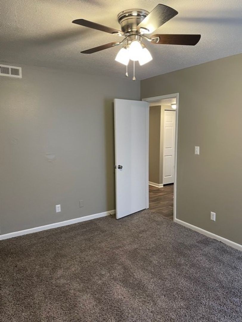 2948 S. Osage, 201, Wichita, KS 67217