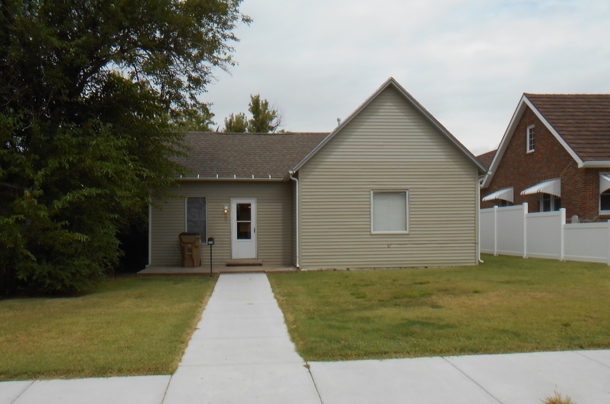 366 W. 5th, Hoisington, KS 67544