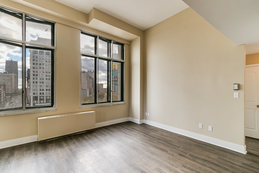 Fyfe Apartments Available 985