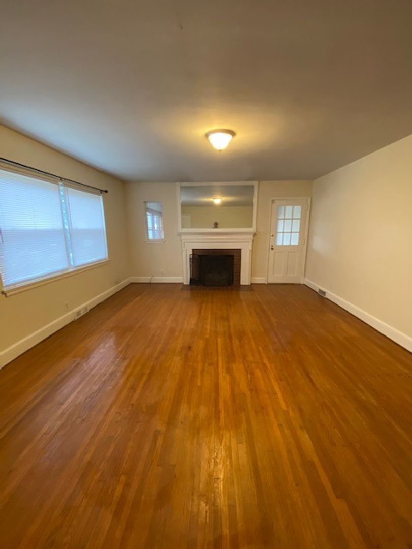 1504 West Cornwallis Drive, Greensboro, NC 27408