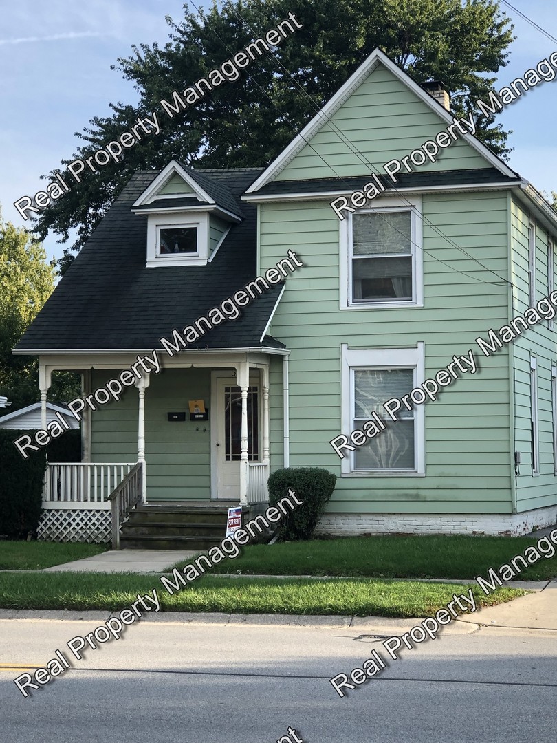 301 E North Street Apt 1 Crown Point In 46307 Rental Listing Real Property Management Northwest Indiana