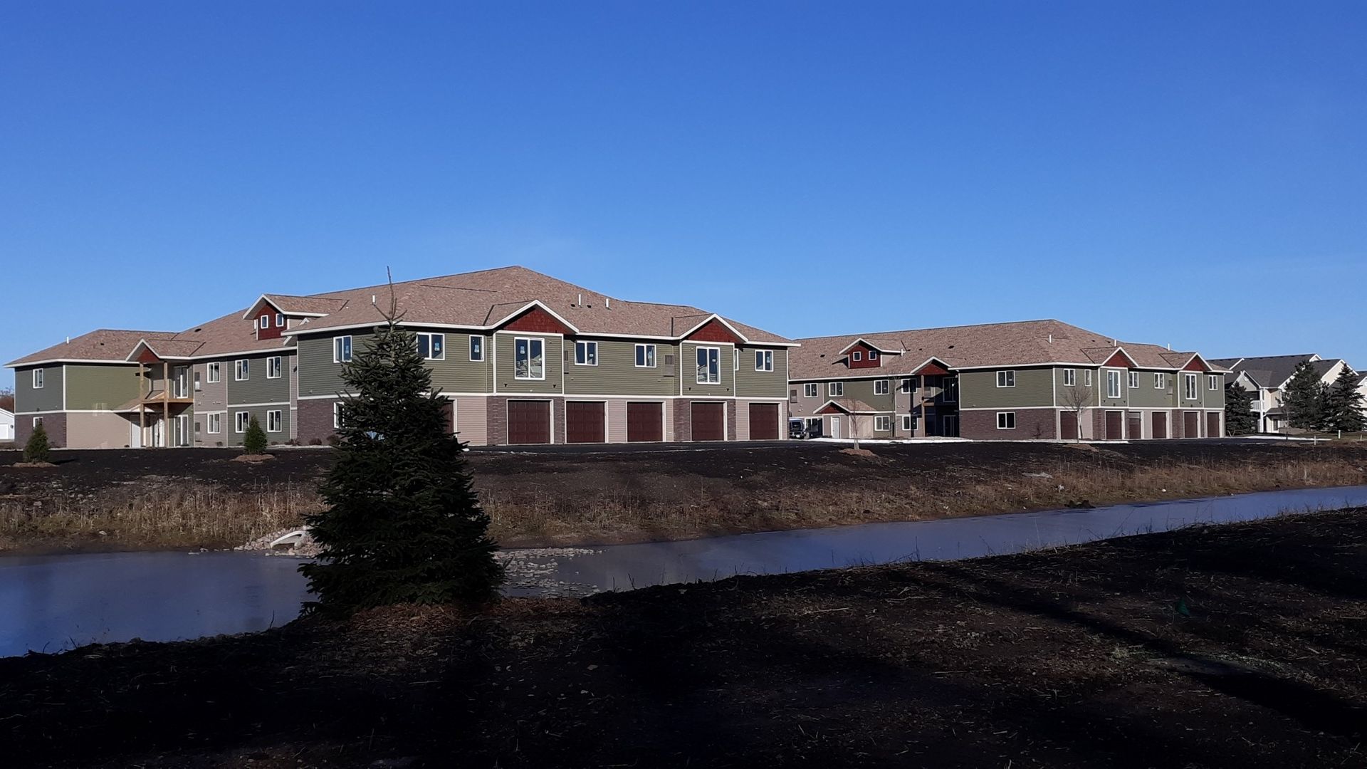 705 Century Ave SW, Unit #100, Hutchinson, MN 55350