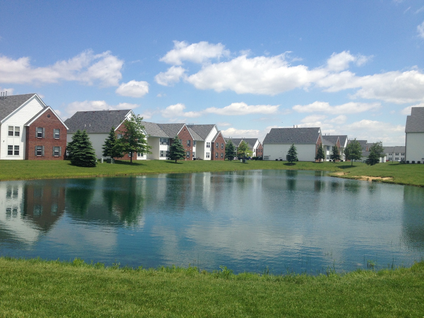 800 Long Street, Ashville, OH 43103